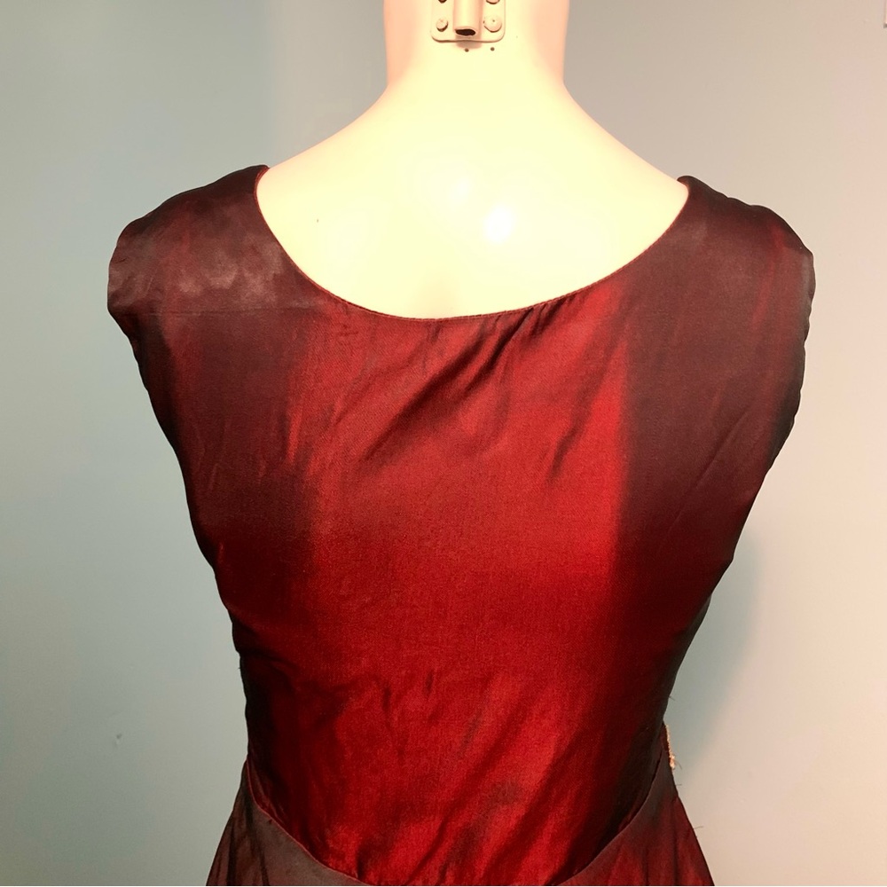 Magnificent Iridescent Red Gown - Picture 6 of 15